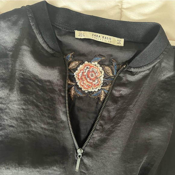 Satin Crop Top - Picture 4 of 4